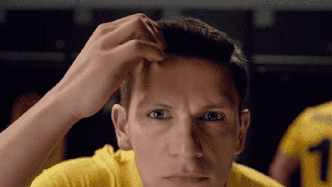 Orange Footballers 4K