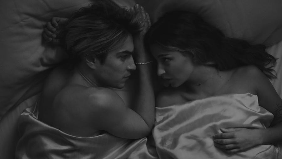 Julia Wieniawa – Milczysz