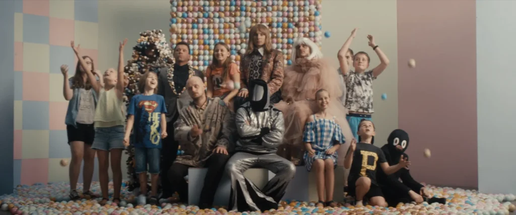 KINELY x COMA “Pożegnanie z Bajką”