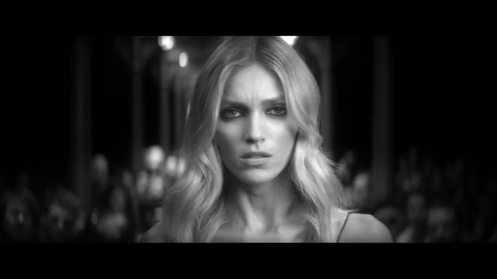 Mary Komasa – Lost me