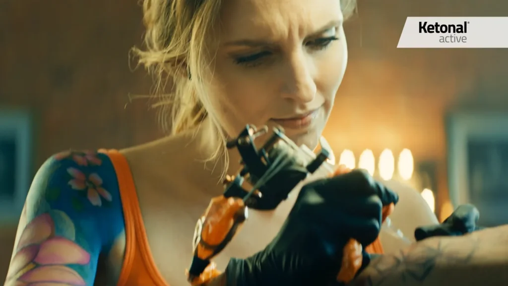 Ketonal tatuażystka