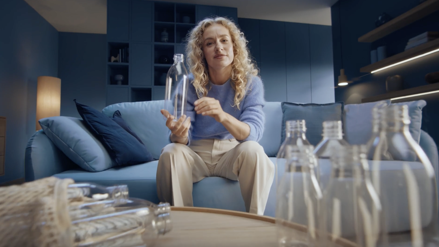 SodaStream Girl