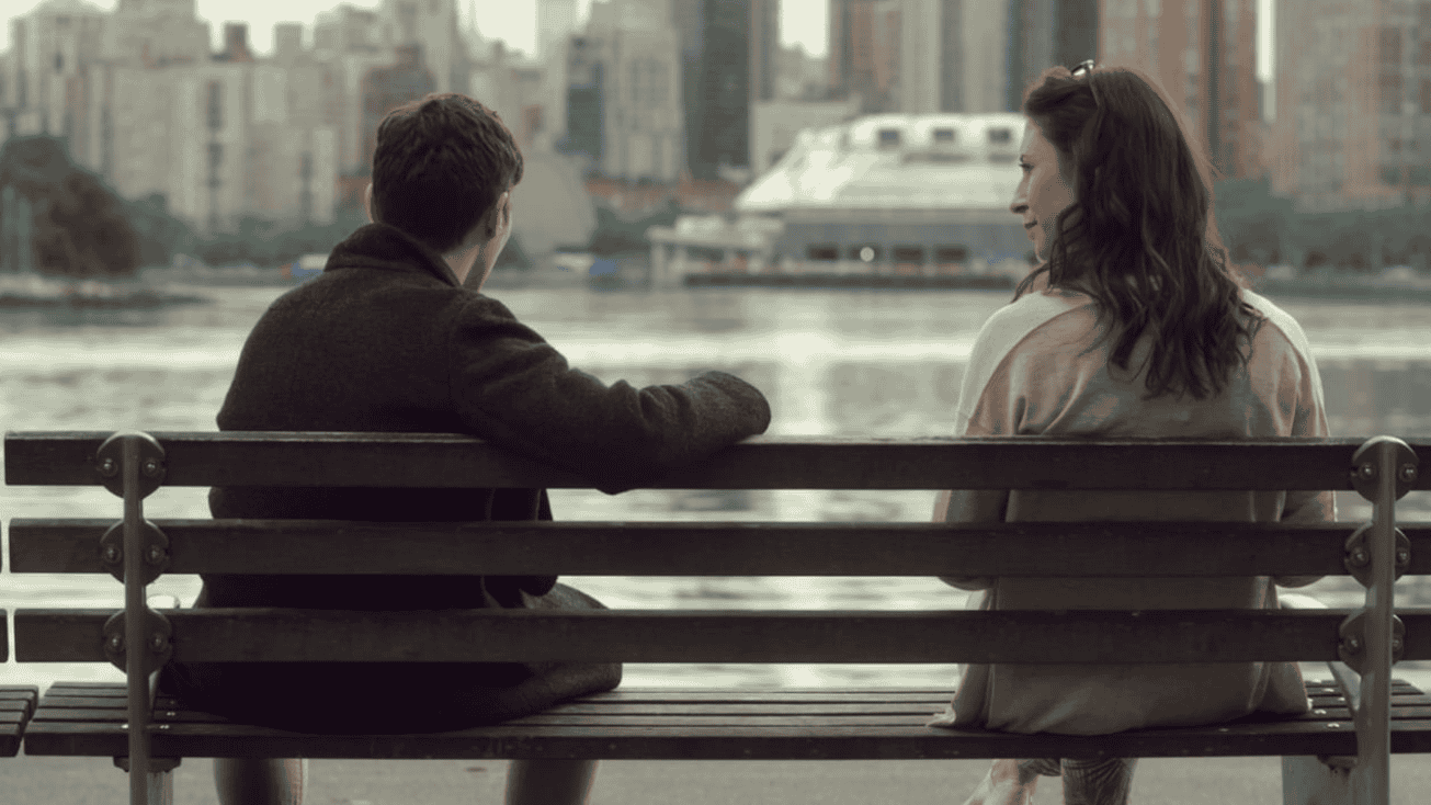 Starbucks Now Hiring